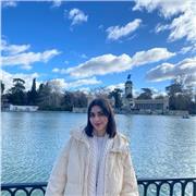 Soy Paula, estudiante que quiere dar clases de matemáticas e inglés